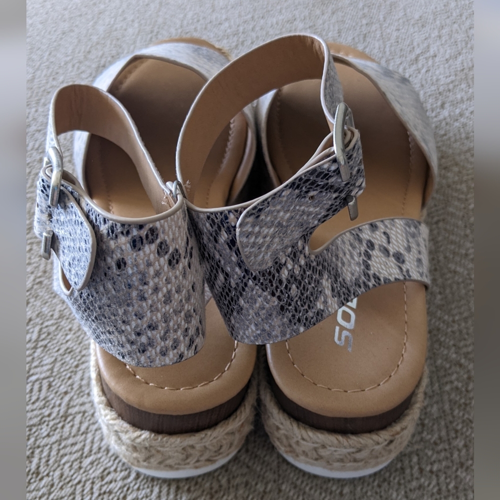 Soda Snakeskin Ankle Strap Espadrilles, size 10 - Picture 3 of 4